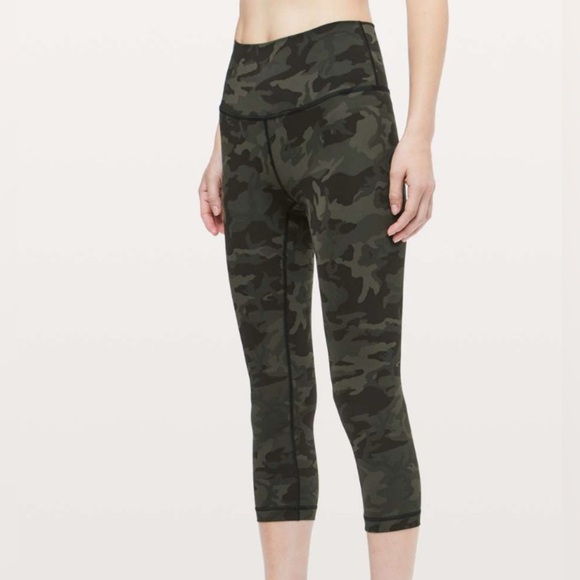 Lululemon Wunder Under Crop (High-Rise) *Full-On Luxtreme 21" - Picture 1 of 4